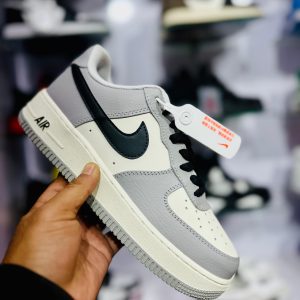 Nike Air Force 1 '07