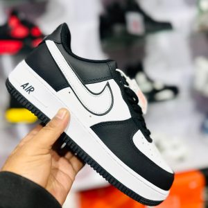 NIKE AIRFORCE 1 LOW LV8 PANDA