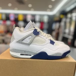 Air Jordan Retro 4 “Midnight Navy"