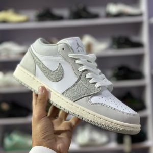 Nike air jordan 1 low (white)
