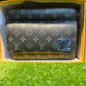 LV Side Bag (Black)